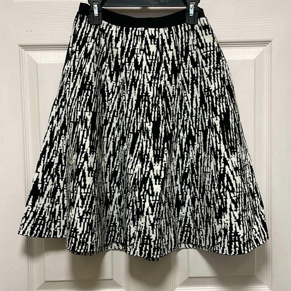 RW & CO | Patterned | Black/White|A-Line Mini Skirt |Heavy Knit |Pull On |Size S
